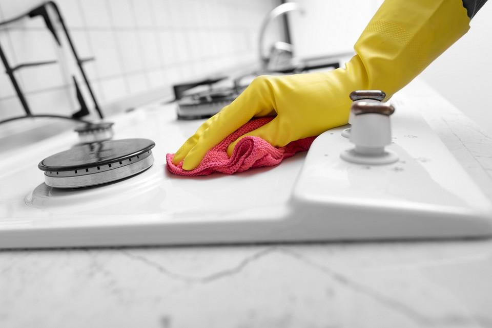These tips to deodorize the kitchen utensils make it easier and simpler for the housewives to keep the kitchen clean