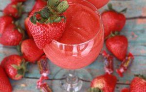 healthy strawberry smoothie recipe