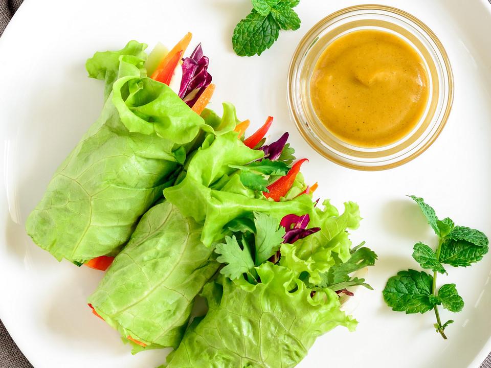 How To Make Vietnamese Vegetable Spring Rolls With Mustard Green Veggie