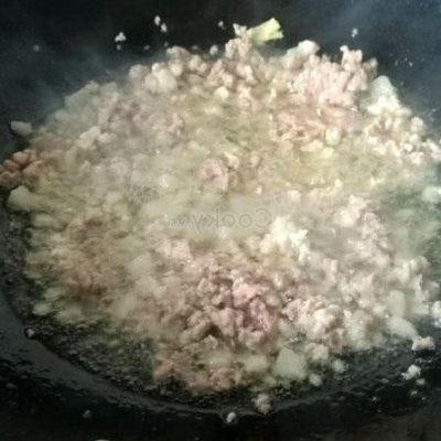 stir-fry chopped pork