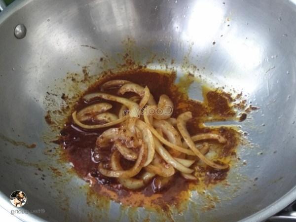 stir-fry onions