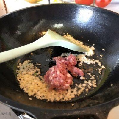 stir-fry minced pork