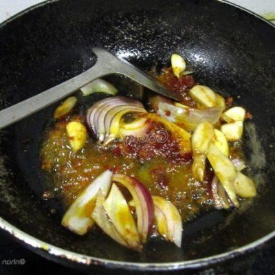 stir-fry onion