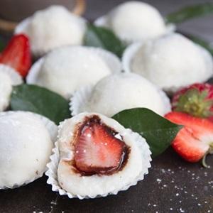 Strawberry Mochi: Easy Homemade Recipe