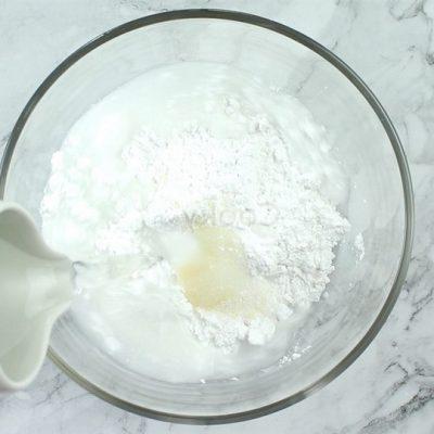 mix rice flour with water