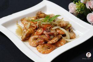 How to make shrimps cooked with tamarind