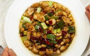 How to make chicken stir-fry with roasted peanuts