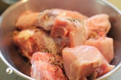 marinate chicken thighs