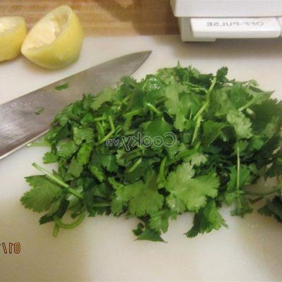 chop cilantro
