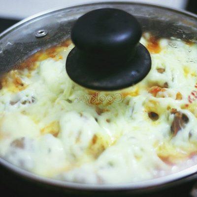 add cheese into the pan