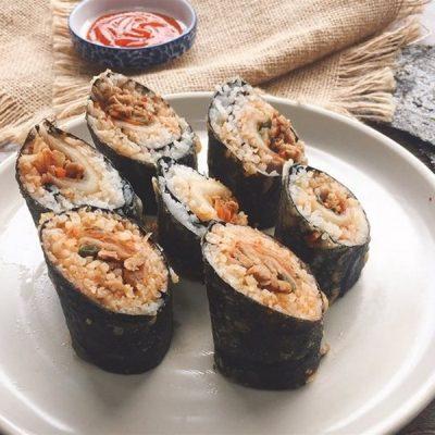 how to make rice roll with beef and kimchi