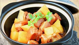 how to make pork belly simmered with potatoes