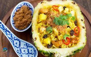 thai fried rice with pineapple