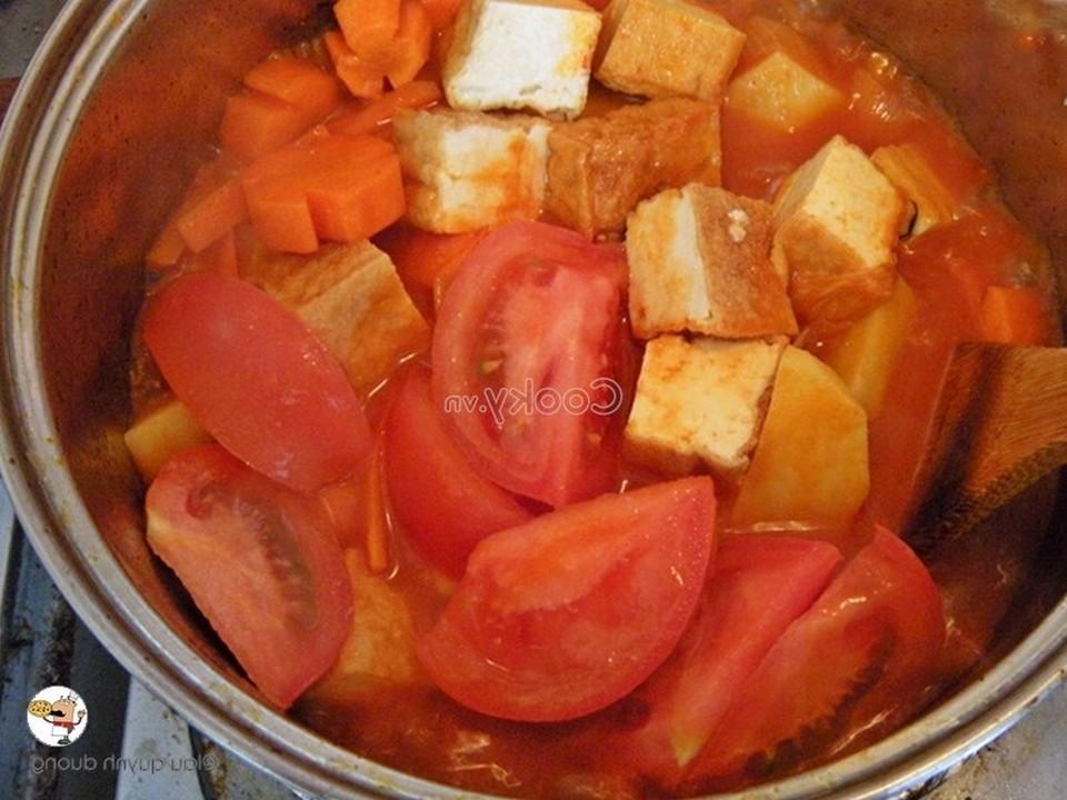 add tofu and tomatoes