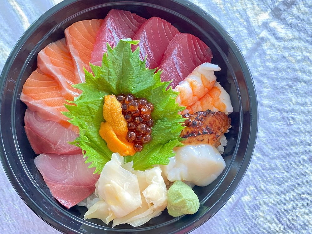 Chirashi Sushi Recipe: Unveiling the Delightful and Vibrant Japanese Dish